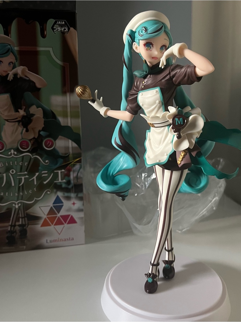 Hatsune Miku bitter patissier figurine
